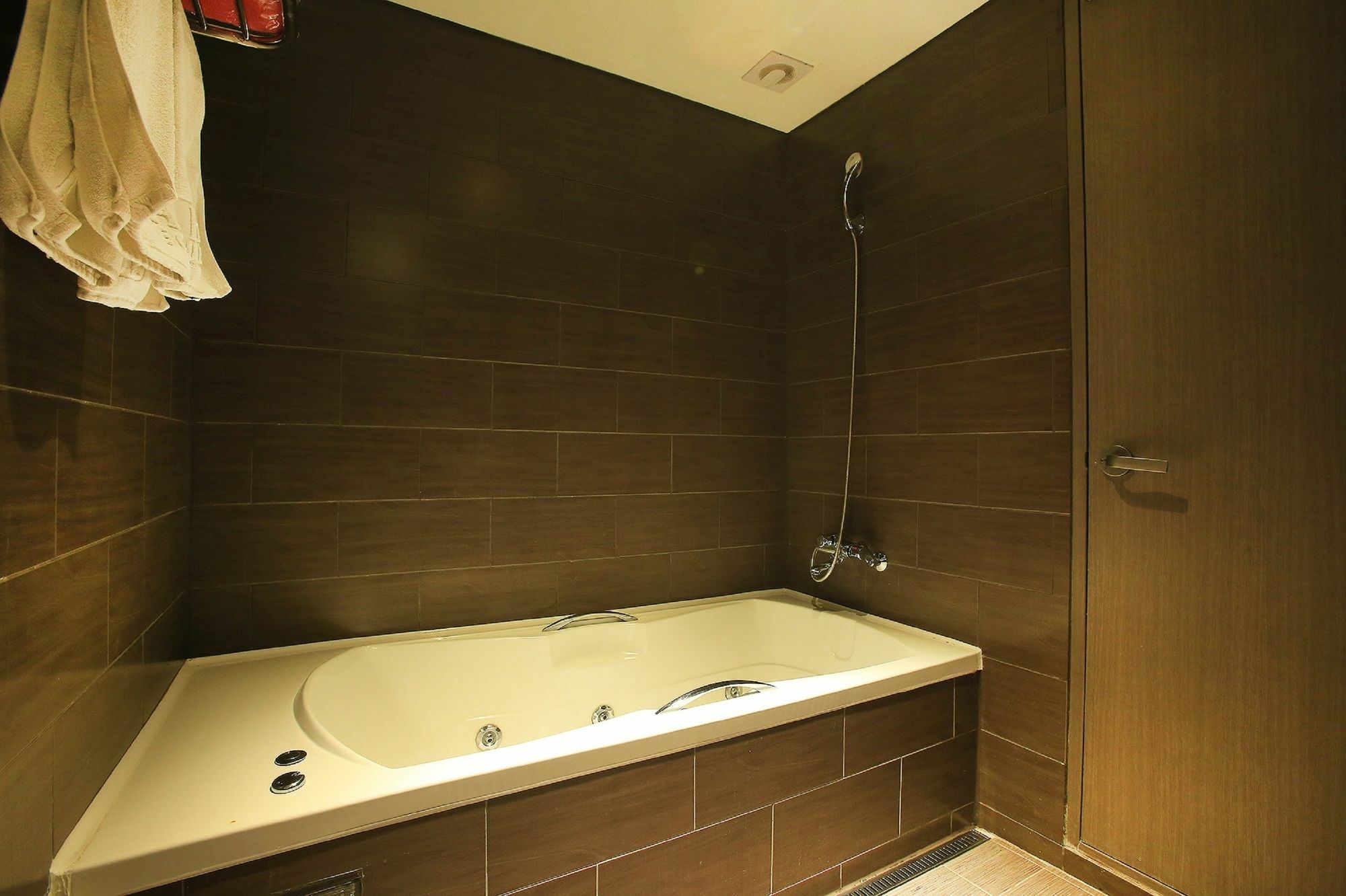 Tara Hotel Сеул Екстериор снимка